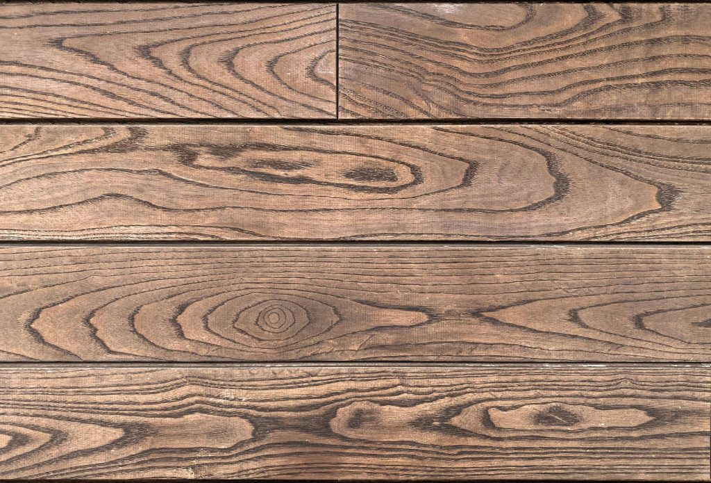 Parquet usé et grisé, avant ponçage